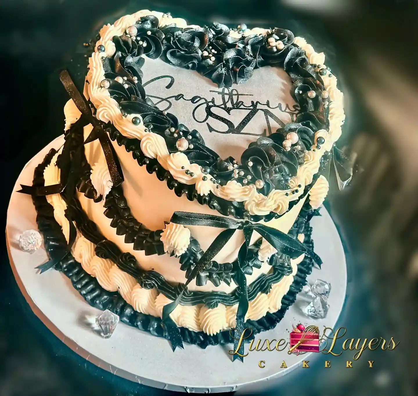 red velvet cake Miami vintage lambeth black ivory birthday design Luxe Layers Cakery
